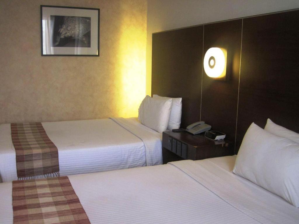 Casablanca Suites Легазпи Екстериор снимка
