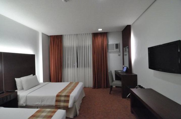 Casablanca Suites Легазпи Екстериор снимка